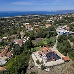 Vivian's Endless View Apartment